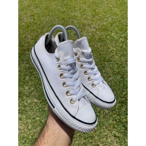 Converse Shoes - Converse Womens Shoes Size 7 Gold Tongue White 550578C